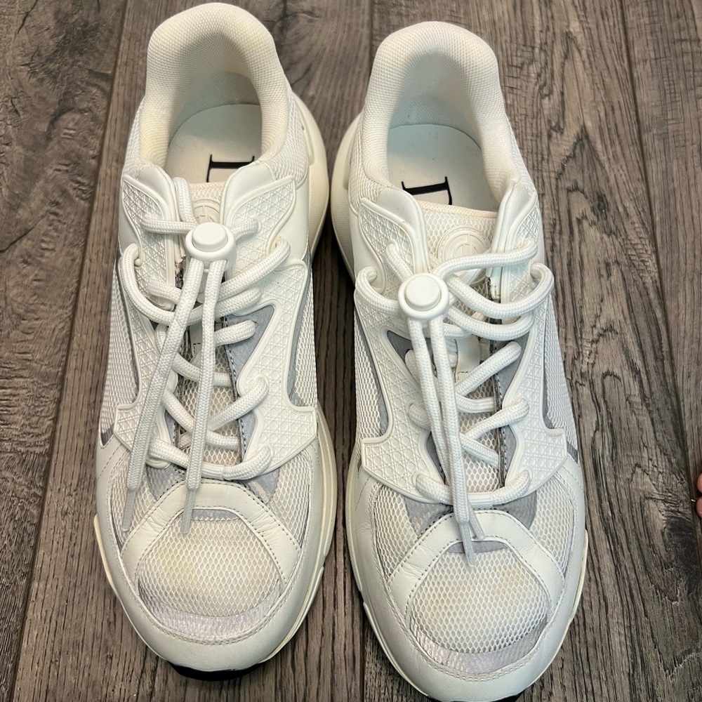 Dior means sneakers 👟
